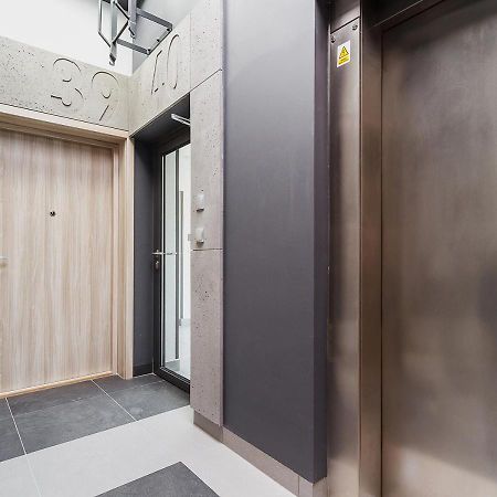 Aaron Aparthotel Cracovia Exterior foto